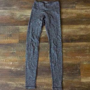 Lululemon Wunderunder size 2, very soft material